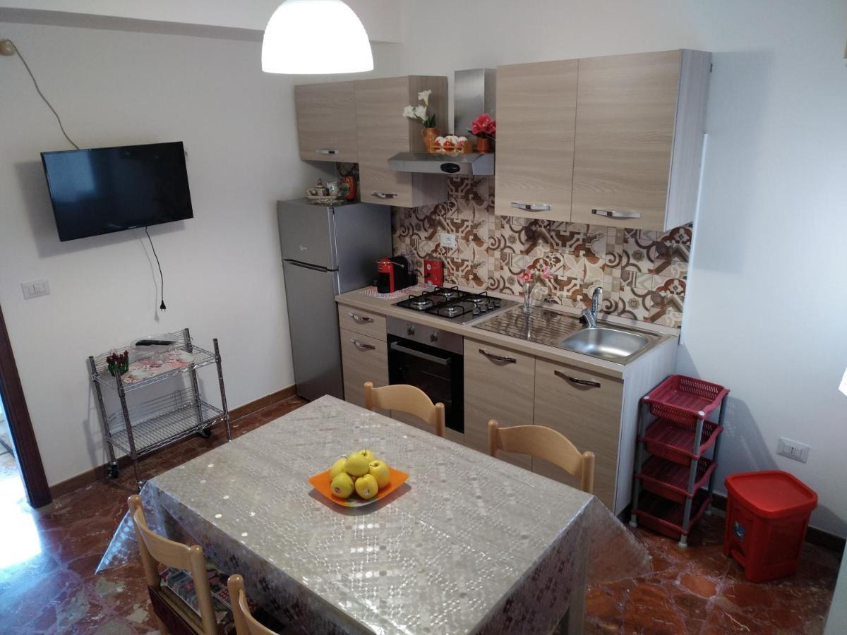 شقة Casa Donna Franca كاستيليوني دي سيشيليا المظهر الخارجي الصورة